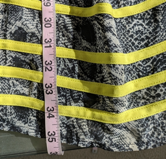 Snake print mini, super cute  dress with neon - Picture 12 of 12